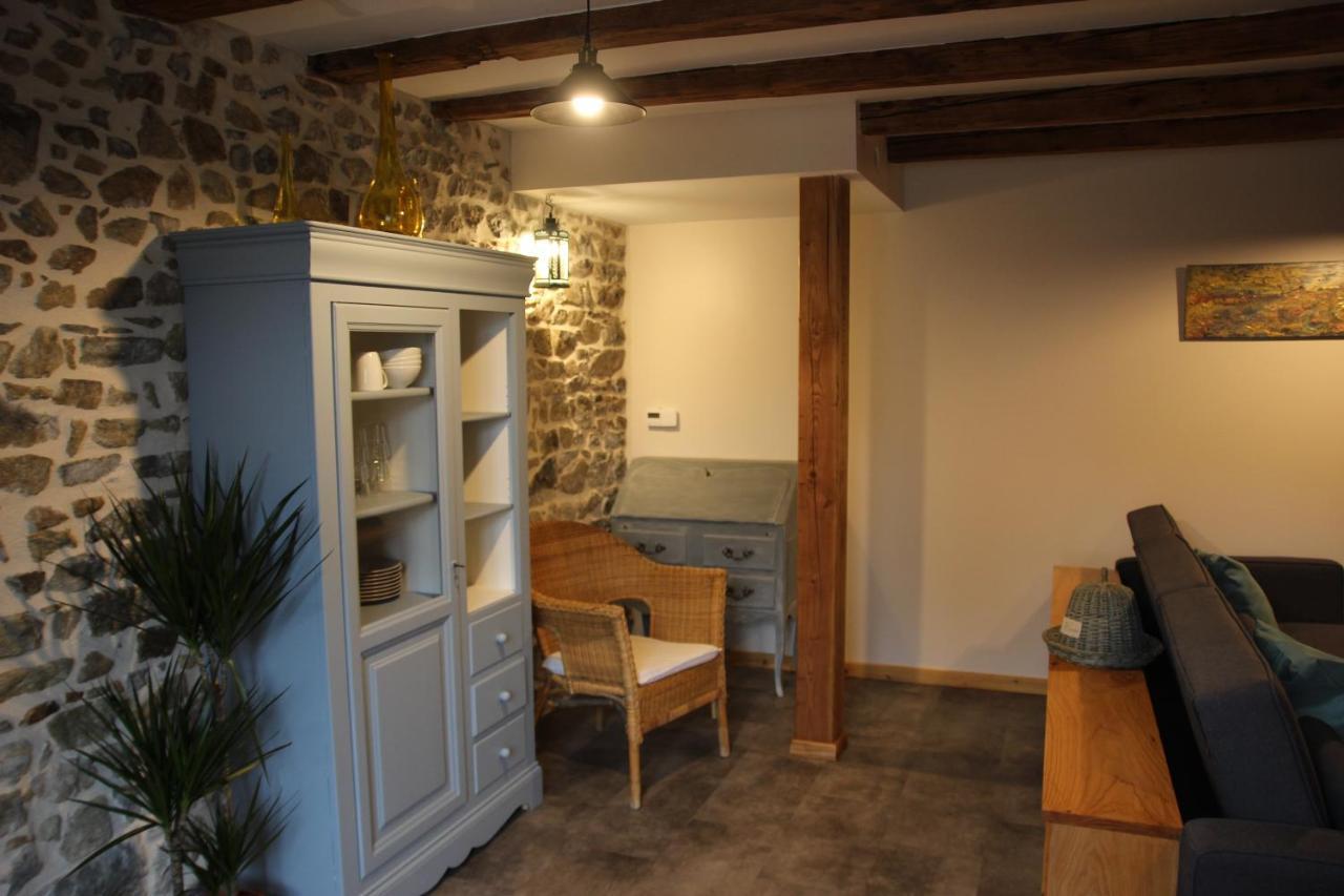 Gite Du Moulin Chenelette Экстерьер фото